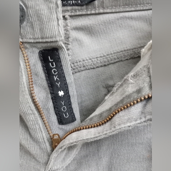 Lucky Brand Charlie Skinny Gray Soft Handcrafted Corduroy Jeans- Size: 10/30A - Picture 11 of 15